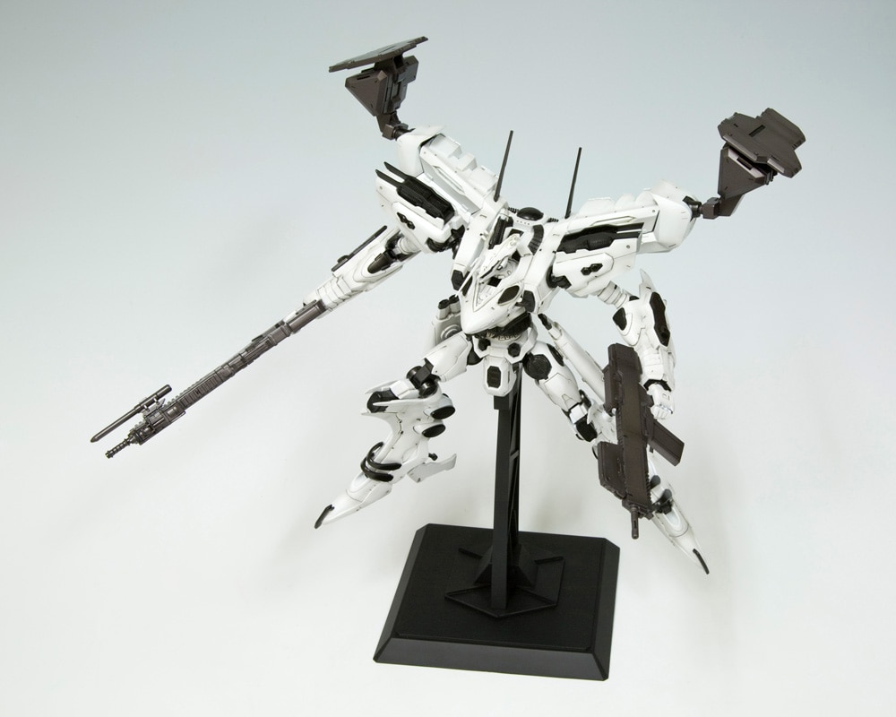 アーマード・コア VI029 1/72 ラインアーク WHITE-GLINT-